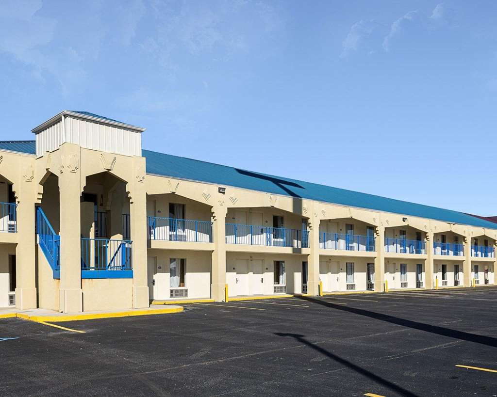 Days Inn - Manchester Bagian luar foto